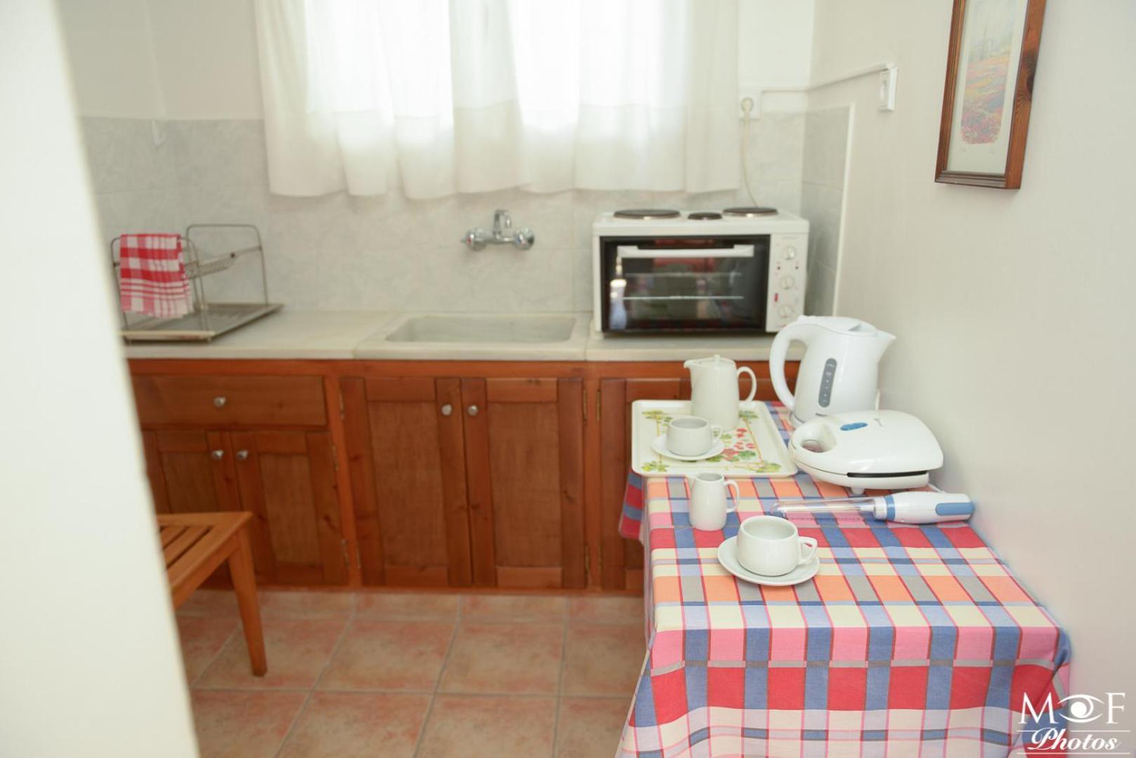 Hotel Elena Alinda  Buitenkant foto
