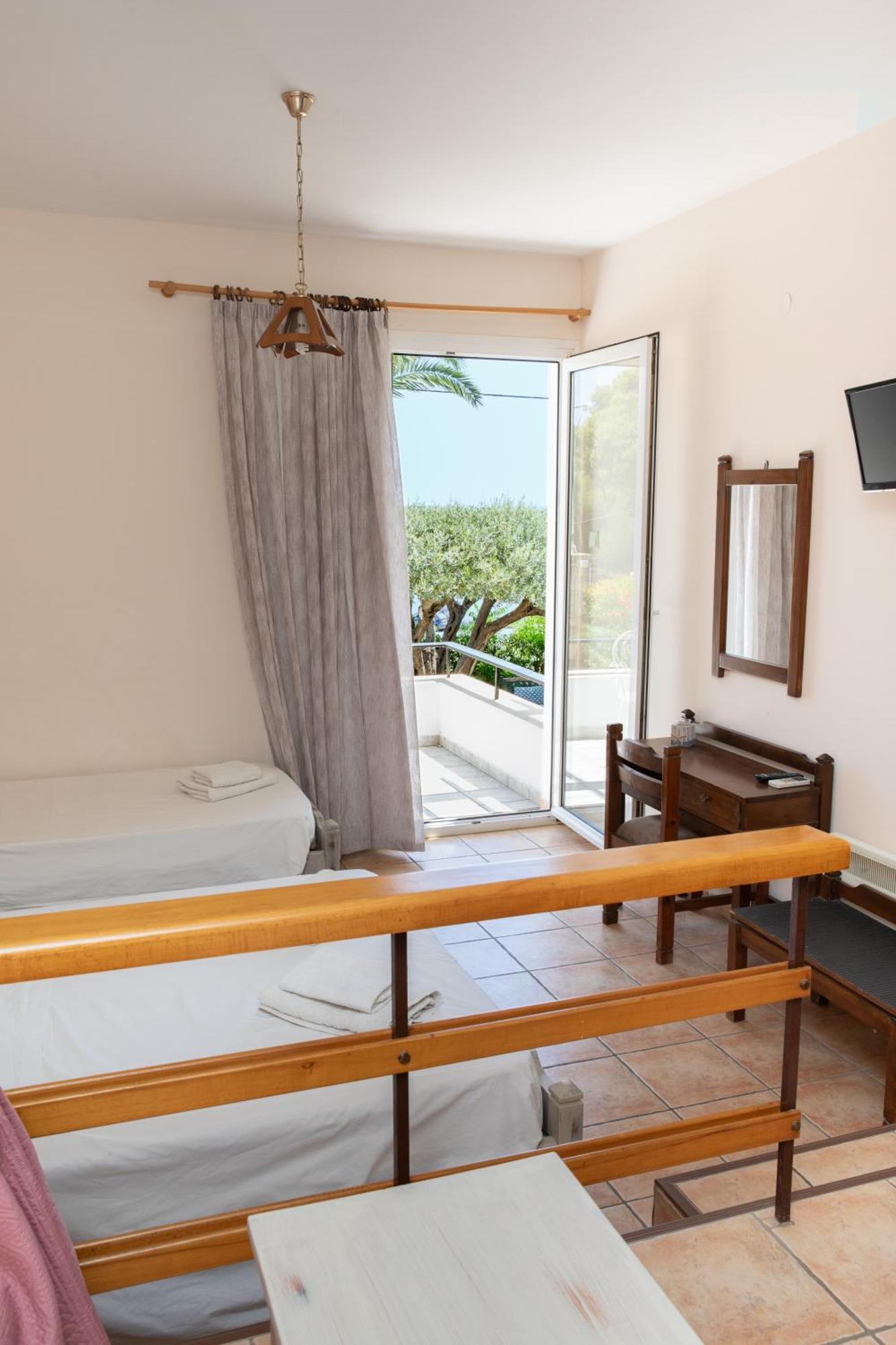 Hotel Elena Alinda  Buitenkant foto