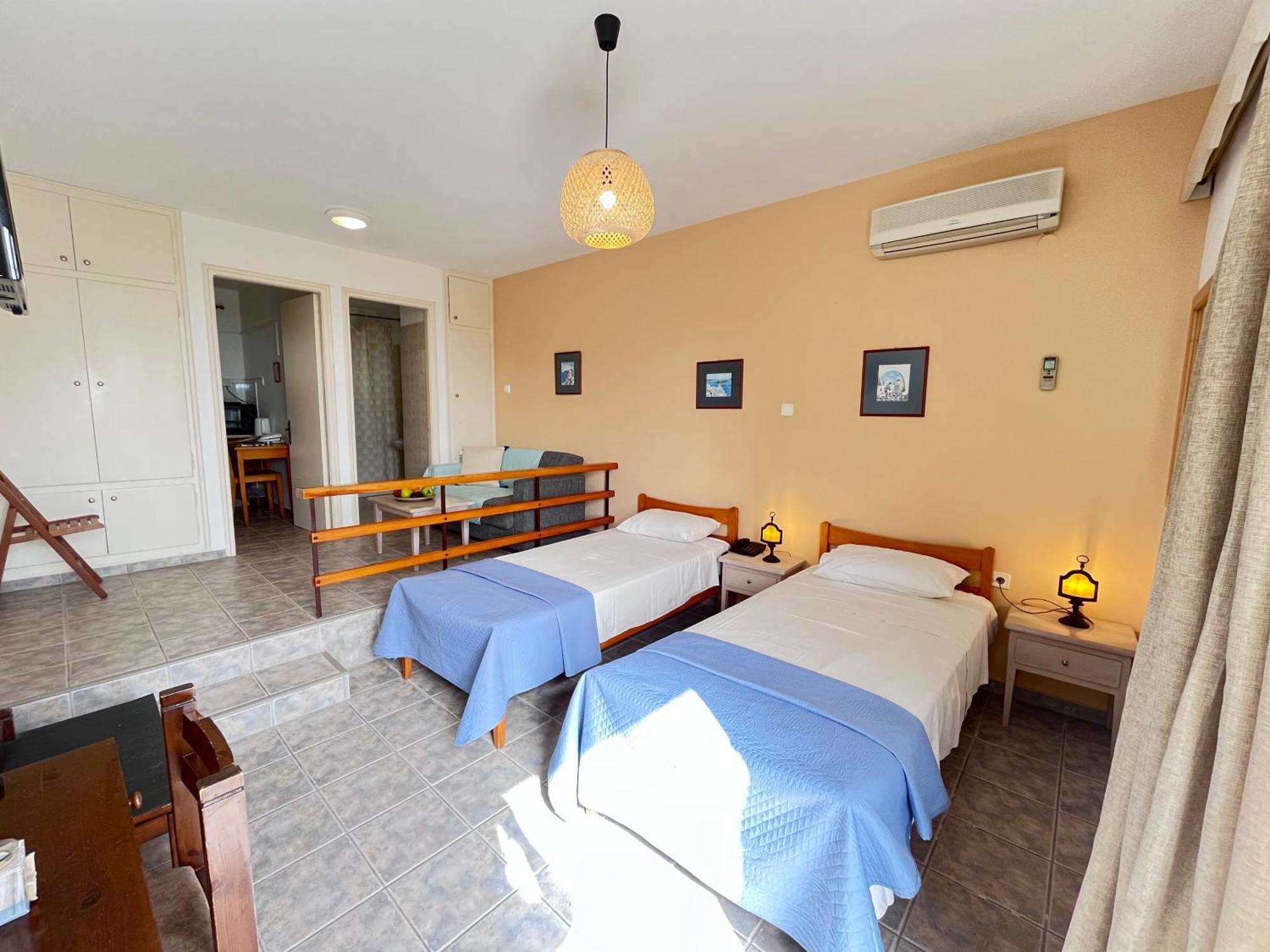 Hotel Elena Alinda  Buitenkant foto