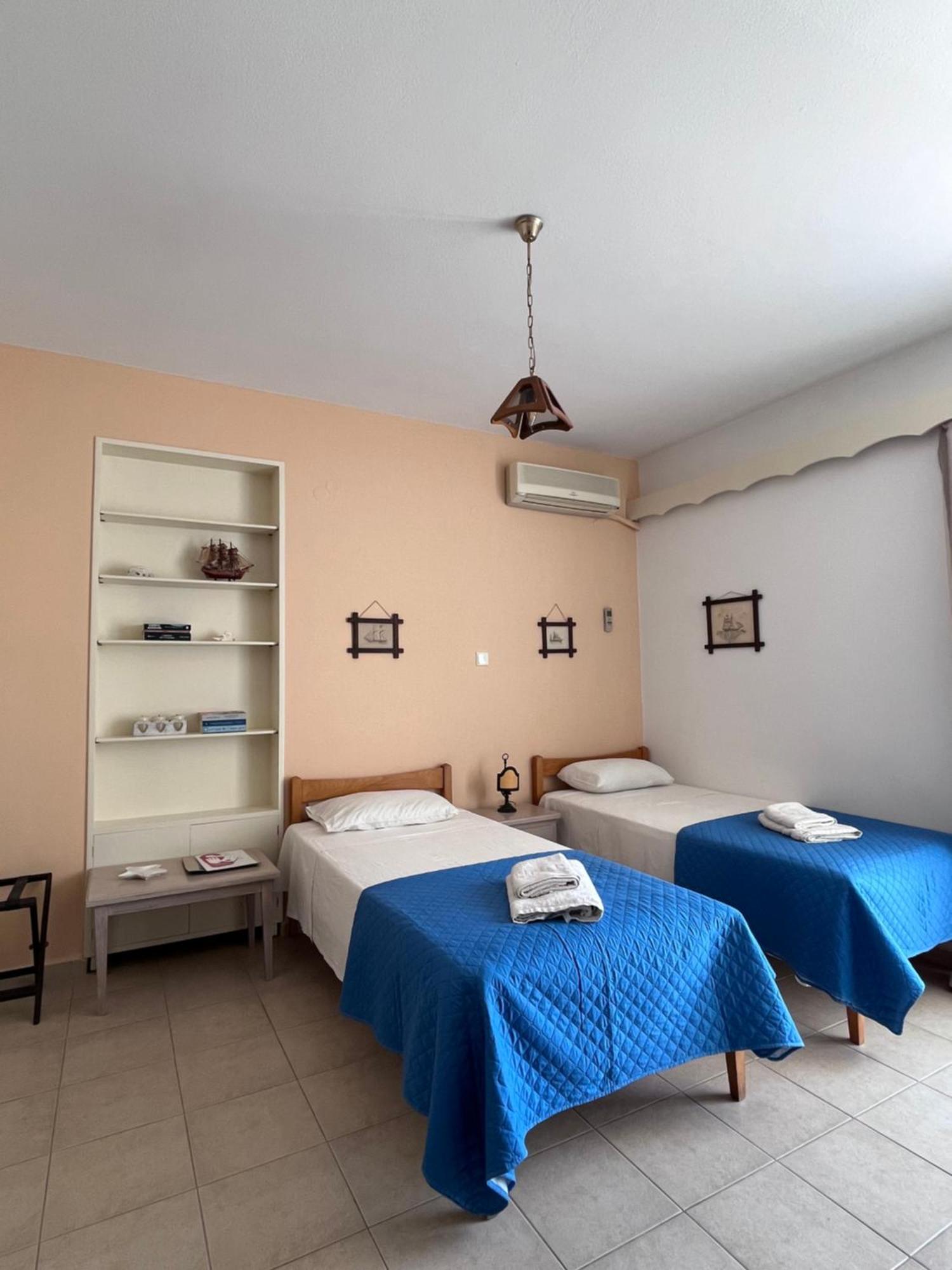 Hotel Elena Alinda  Buitenkant foto